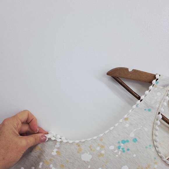 NWT Womens Babydoll Tank Top S Beige Paint Splatter Print Sleeveless Pom Trim - Picture 8 of 13